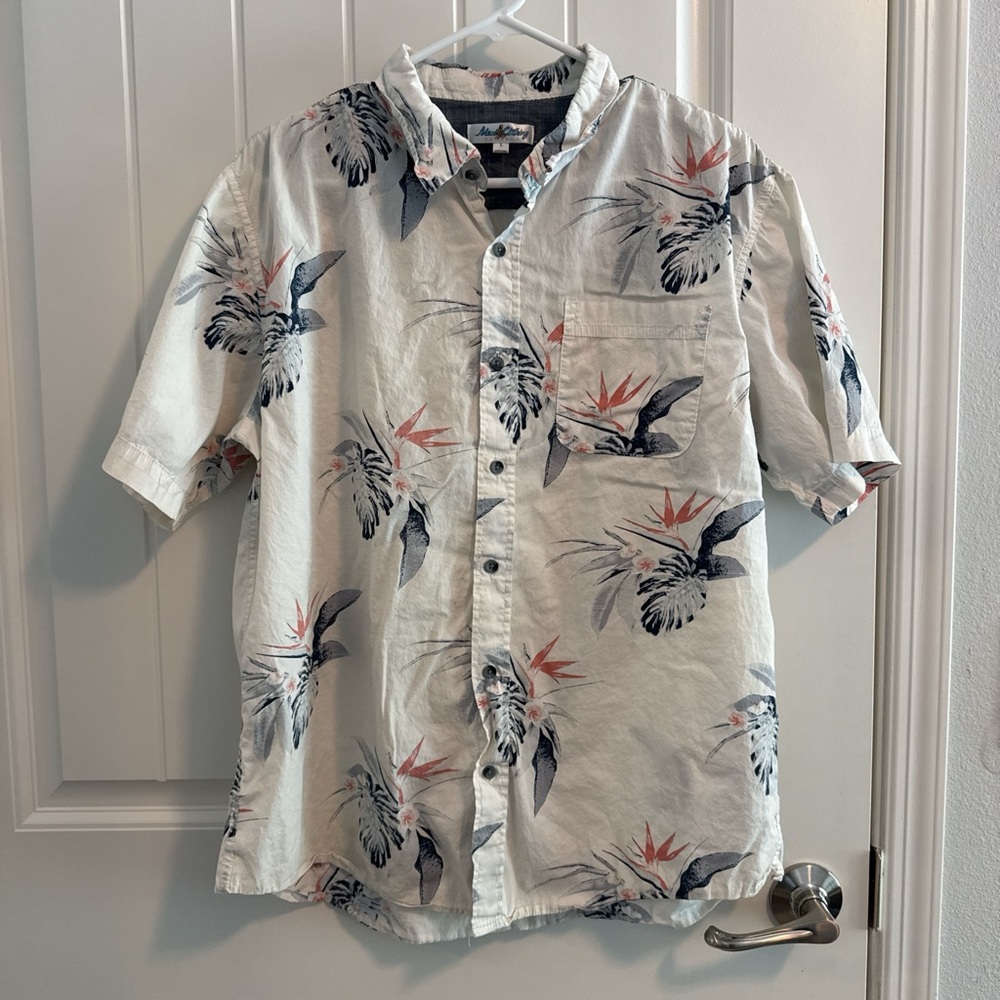 Maui Clothing Company Men’s Floral Hawaiian Shirt